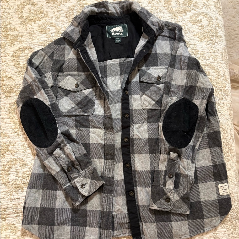 Roots Plaid Shirt Jacket Elbow Patch Flannel Woman’s Large Grey Buffalo Check